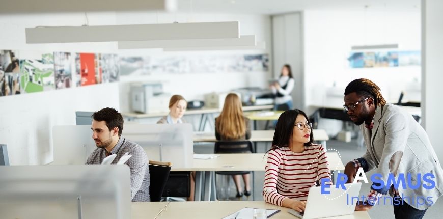 Paid or unpaid internships: pros and cons of both options
